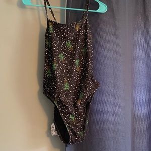 NWT Jolyn Suit 👙🍍Sz. 36